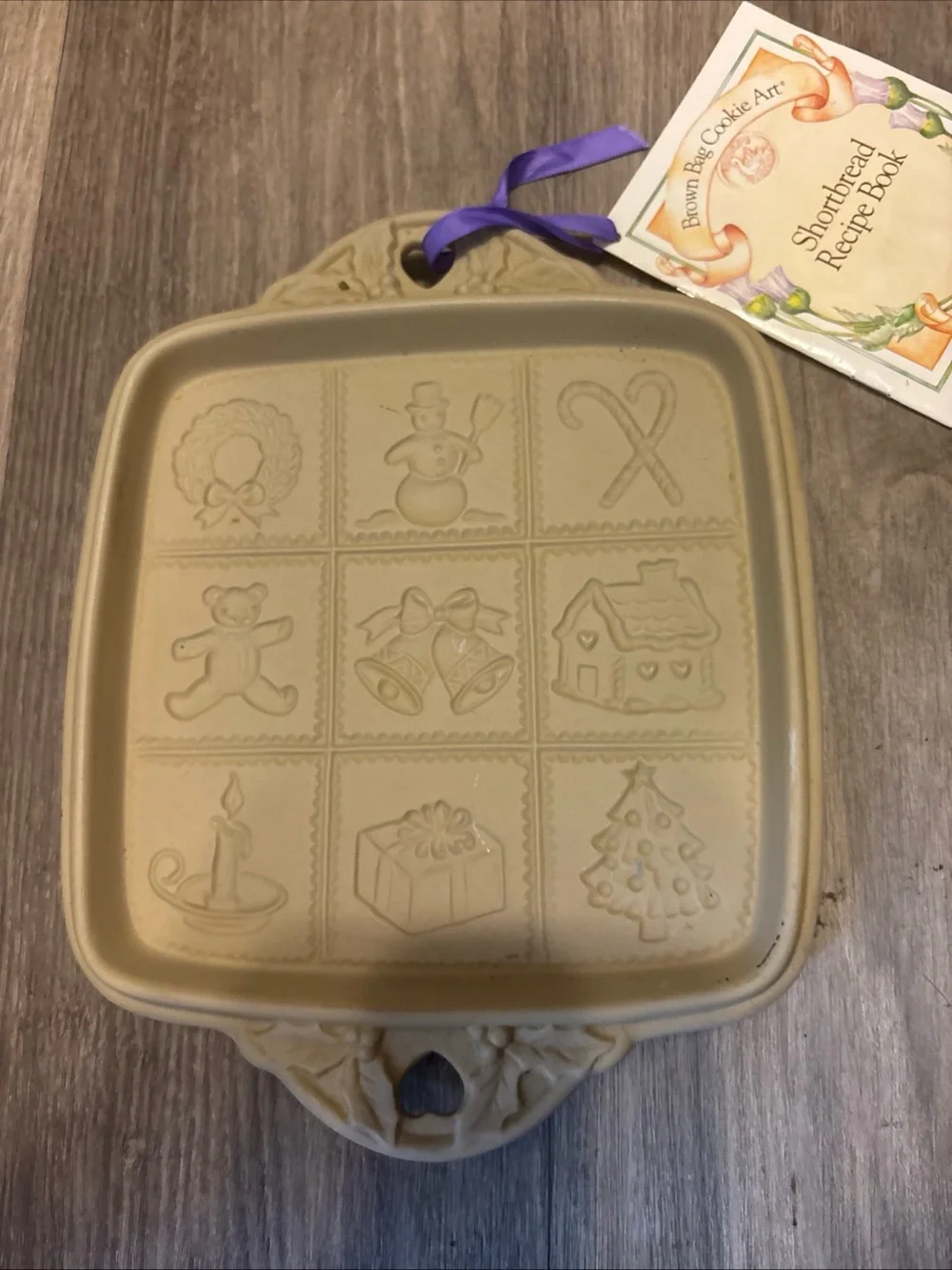 Brown Bag Cookie Art christmas shortbread